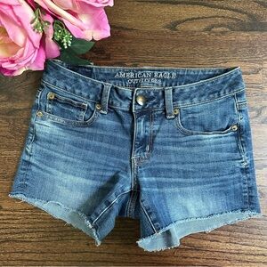 American Eagle Outfitters Shortie shorts, size 2